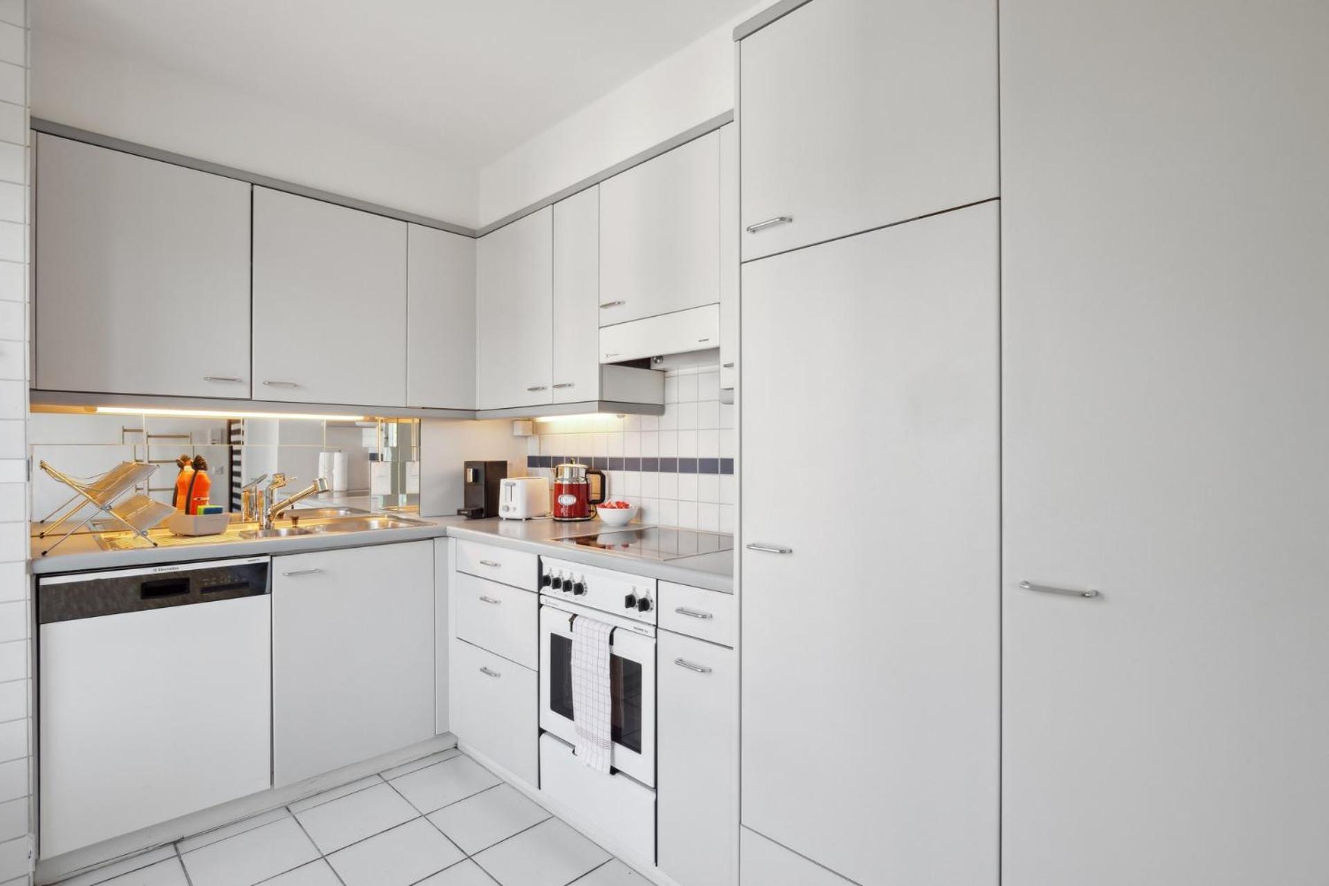Spacious Central Apartments Hoting Цюрих Екстер'єр фото