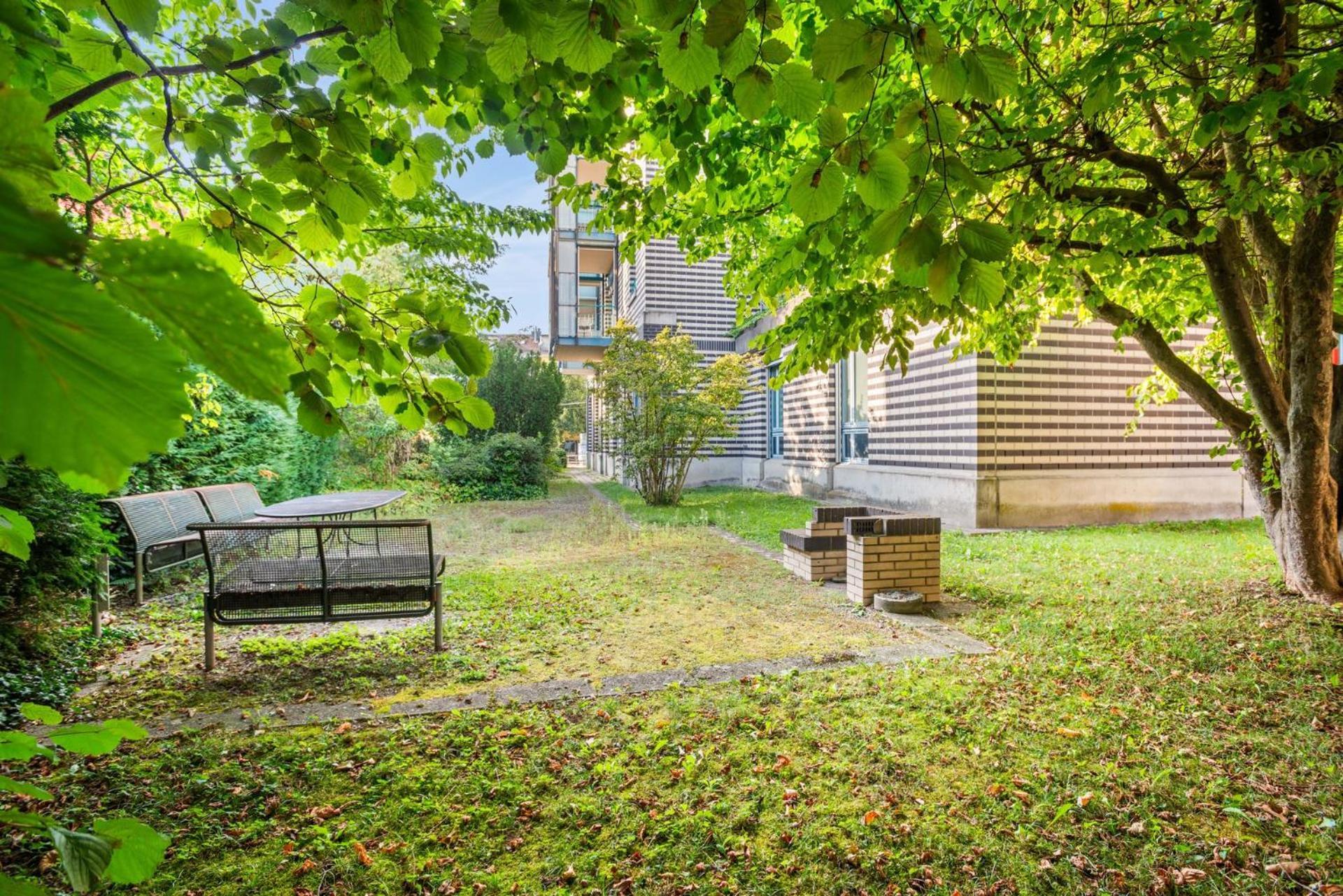Spacious Central Apartments Hoting Цюрих Екстер'єр фото